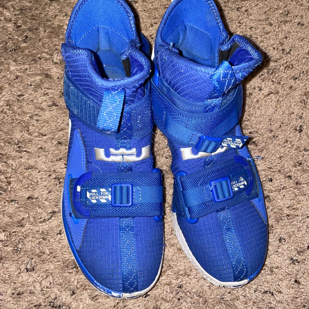Blue Lebron soldier 13 shoes